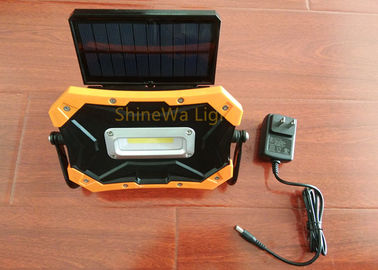 Lúmen conduzido recarregável solar portátil da luz 900 do trabalho com painel ajustável